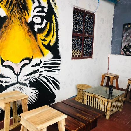 Gurukulam Hostel Pondicherry Bagian luar foto