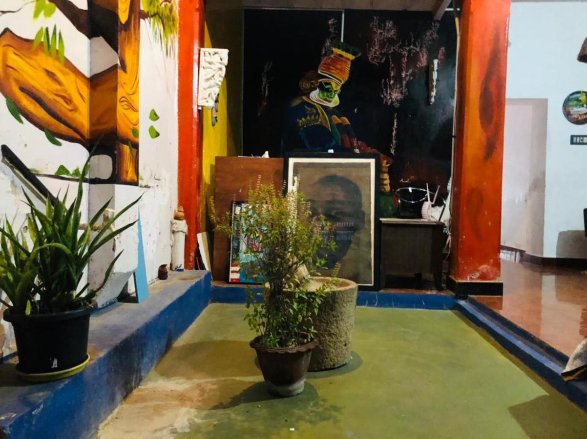 Gurukulam Hostel Pondicherry Bagian luar foto