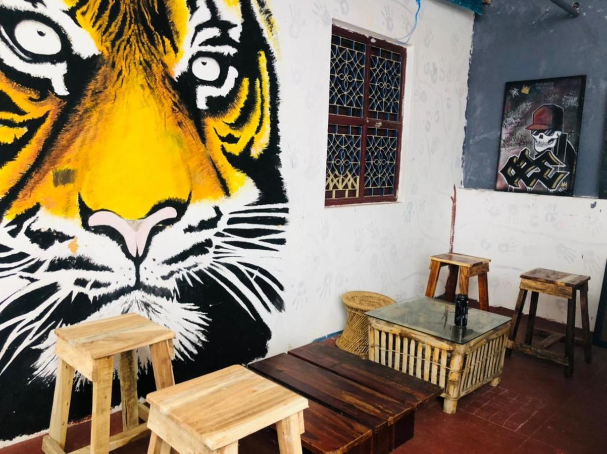 Gurukulam Hostel Pondicherry Bagian luar foto